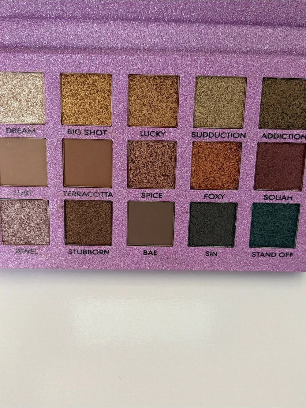 Glamorous Pink eyeshadow palette